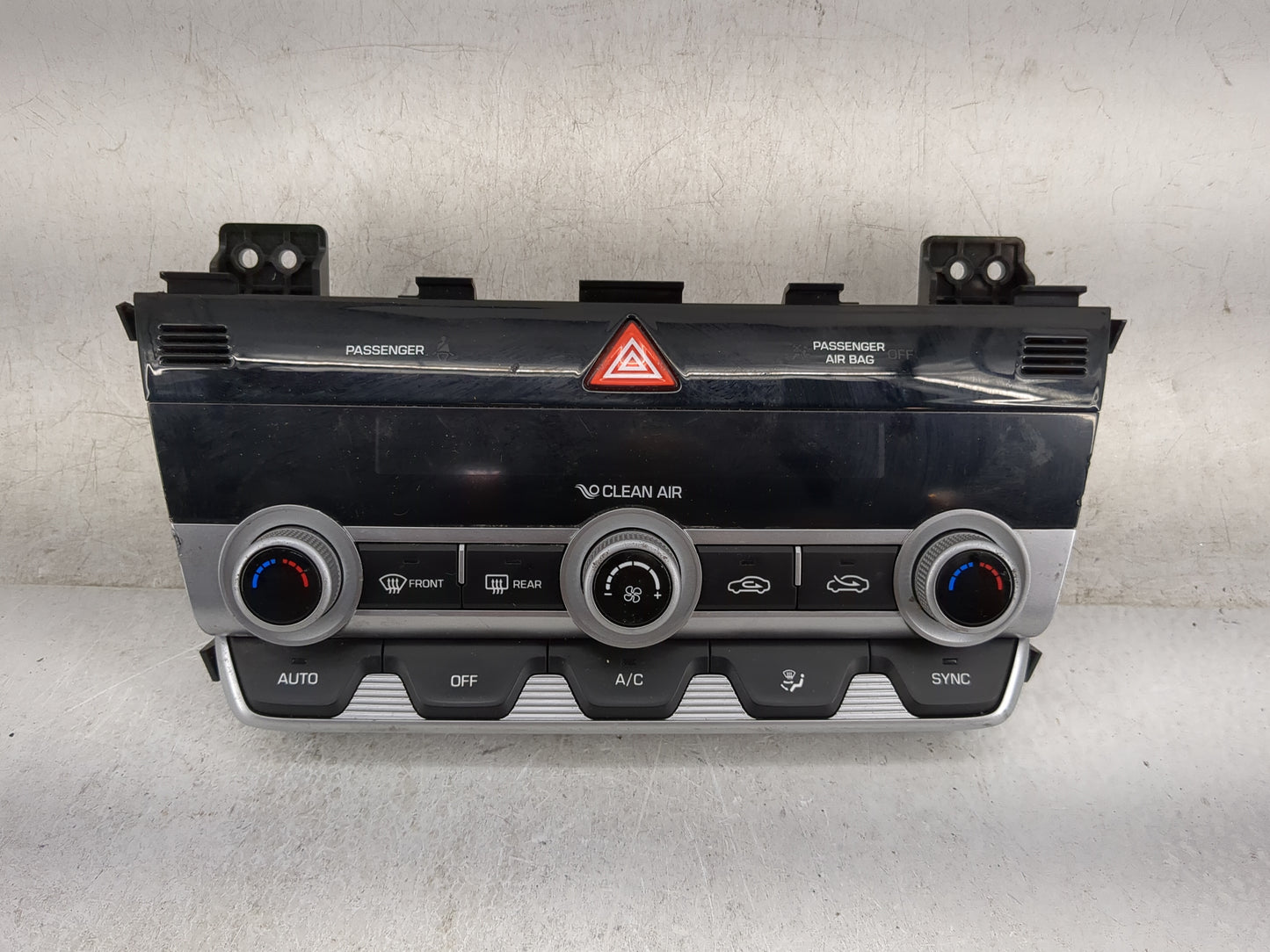 2019-2020 Hyundai Elantra Climate Control Module Temperature AC/Heater Replacement P/N:97250-F3DA0 97250-F3DA0 SSH Fits OEM 