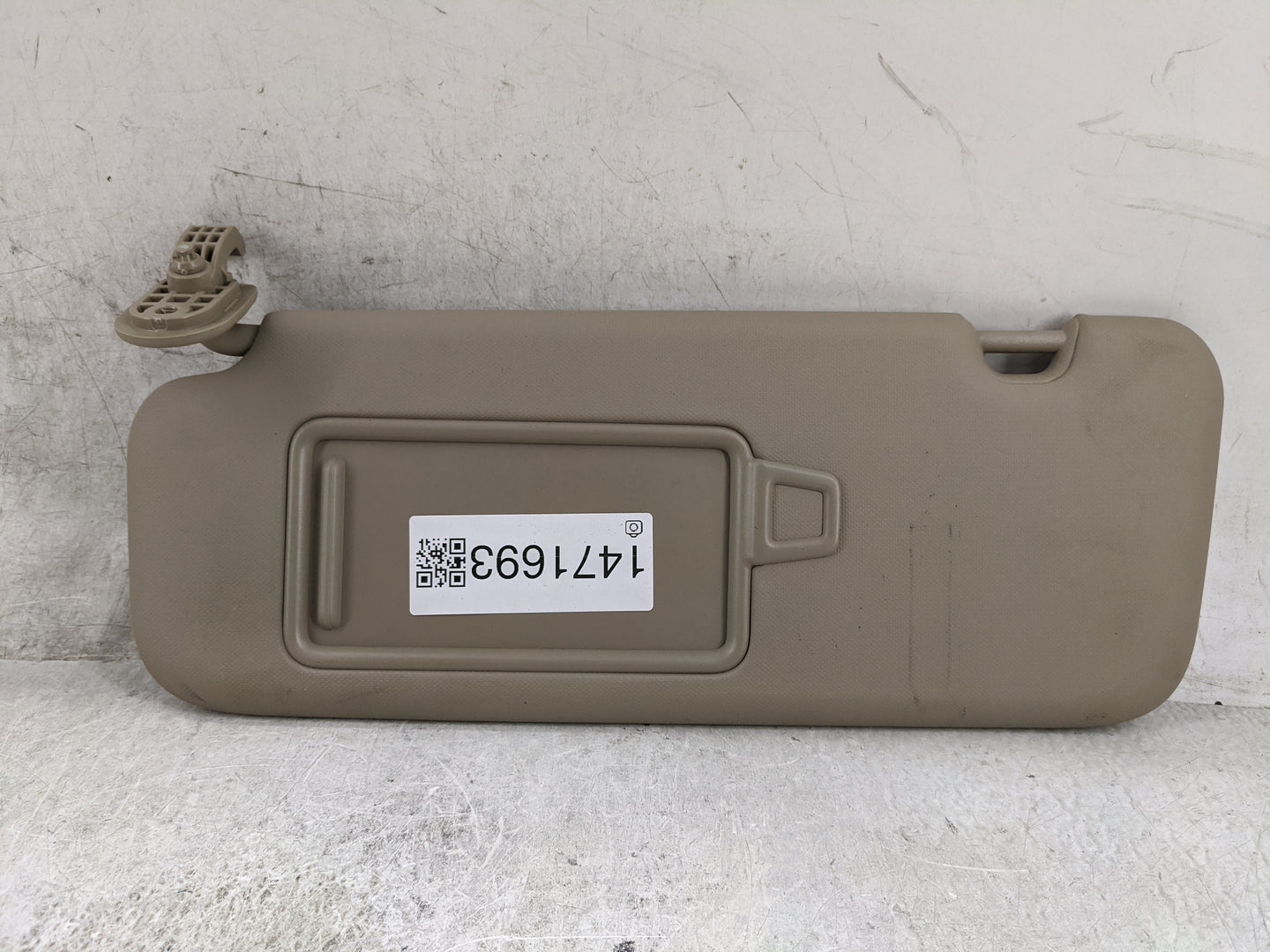 2017-2020 Hyundai Elantra Sun Visor Shade Replacement Driver Left Mirror Fits Fits 2017 2018 2019 2020 OEM Used Auto Parts -