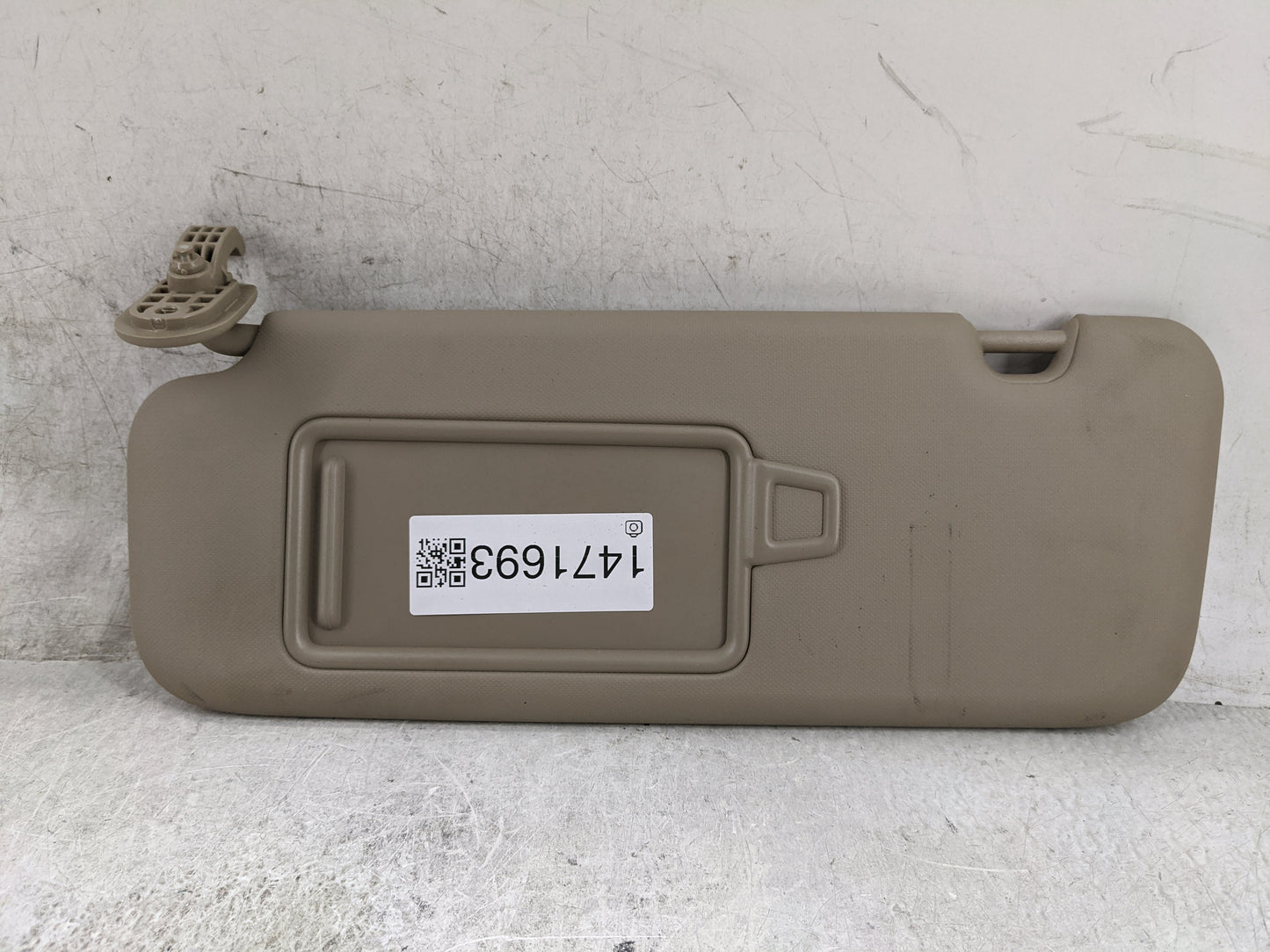 2017-2020 Hyundai Elantra Sun Visor Shade Replacement Driver Left Mirror Fits Fits 2017 2018 2019 2020 OEM Used Auto Parts -