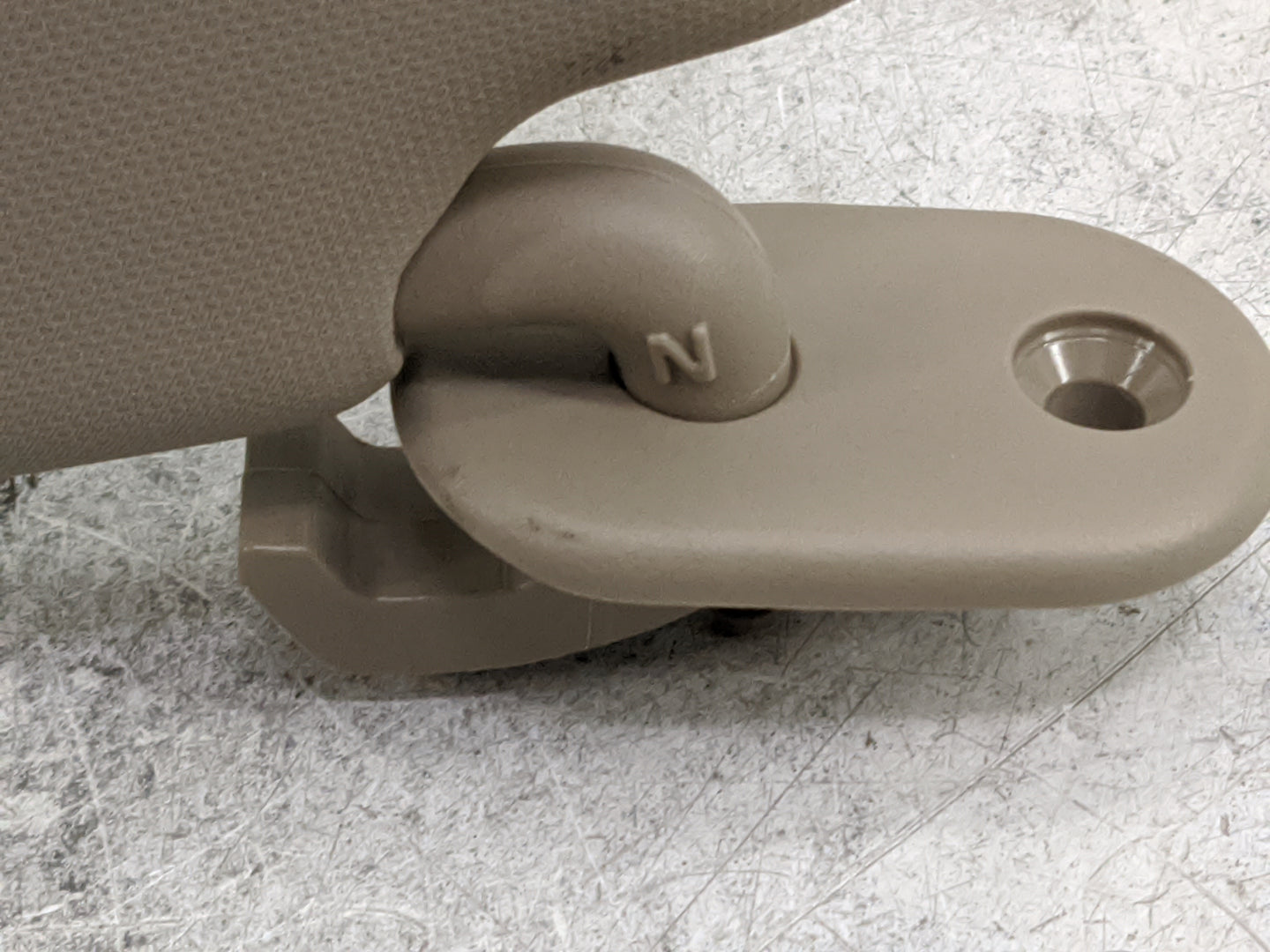 2017-2020 Hyundai Elantra Sun Visor Shade Replacement Passenger Right Mirror Fits Fits 2017 2018 2019 2020 OEM Used Auto Par