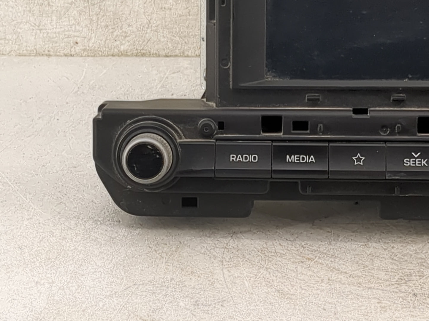 2019-2020 Hyundai Elantra Information Display Screen 1474928 - Oemusedautoparts1.com