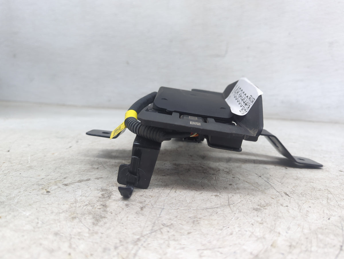 2019-2020 Hyundai Elantra Backup Camera Or Backup Sensor - Oemusedautoparts1.com