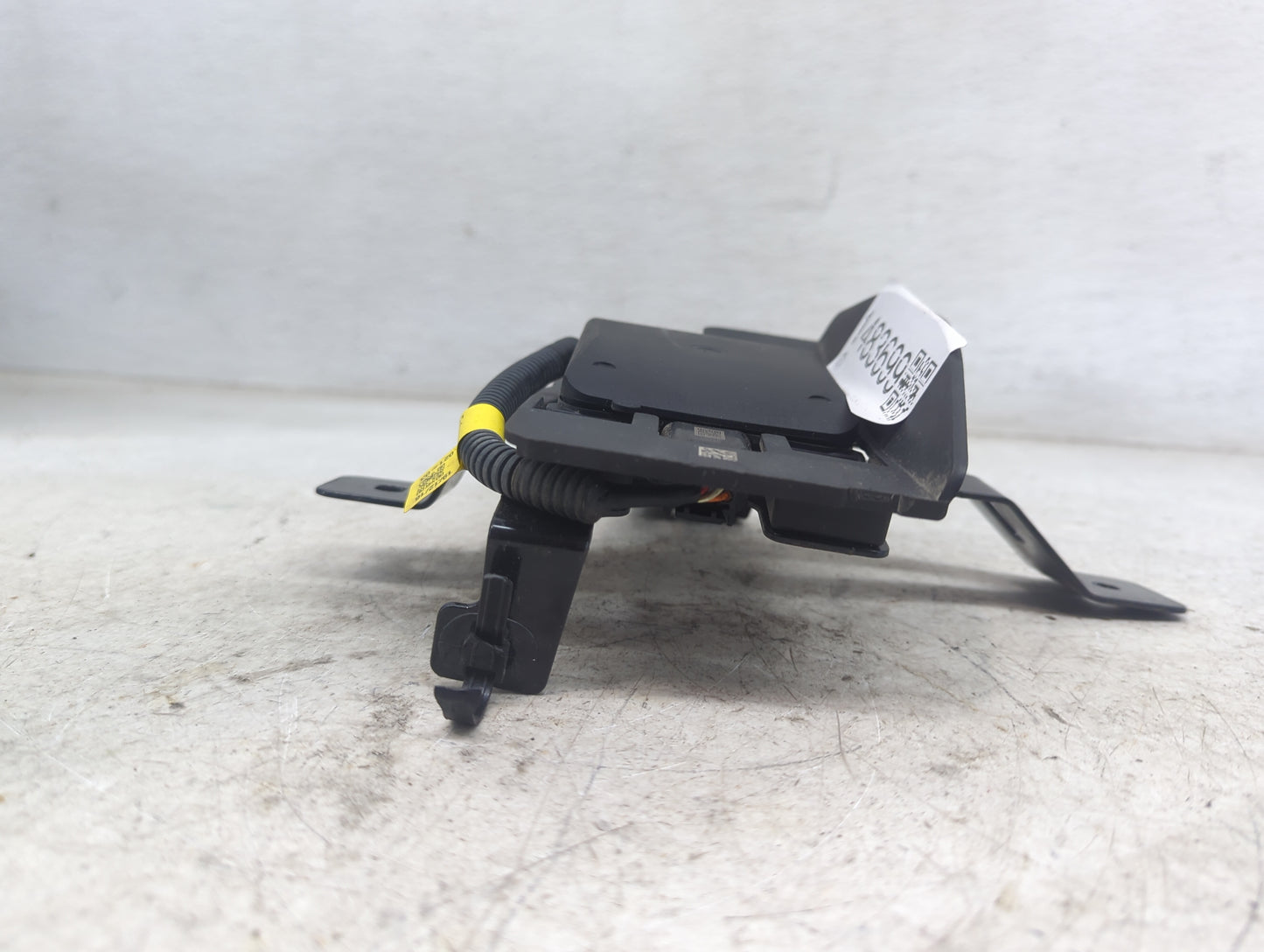 2019-2020 Hyundai Elantra Backup Camera Or Backup Sensor - Oemusedautoparts1.com