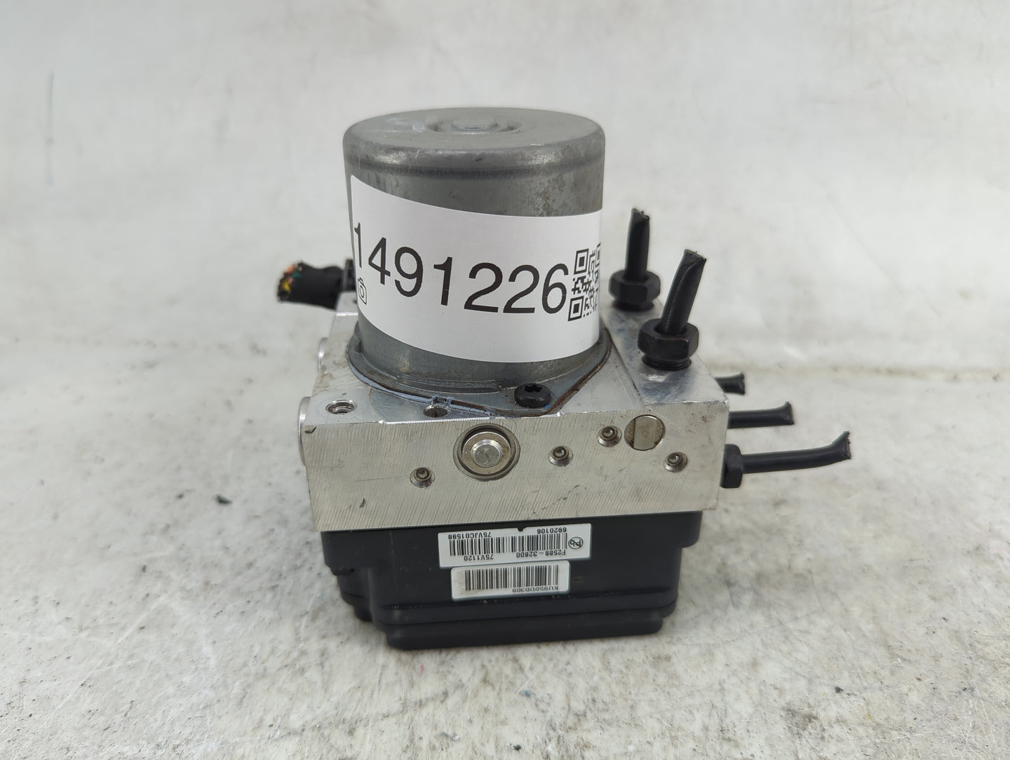 2020 Hyundai Elantra ABS Pump Control Module Replacement P/N:F2589-2400 58920-F2830, 61989-43100, 58920-F2600 Fits OEM Used 