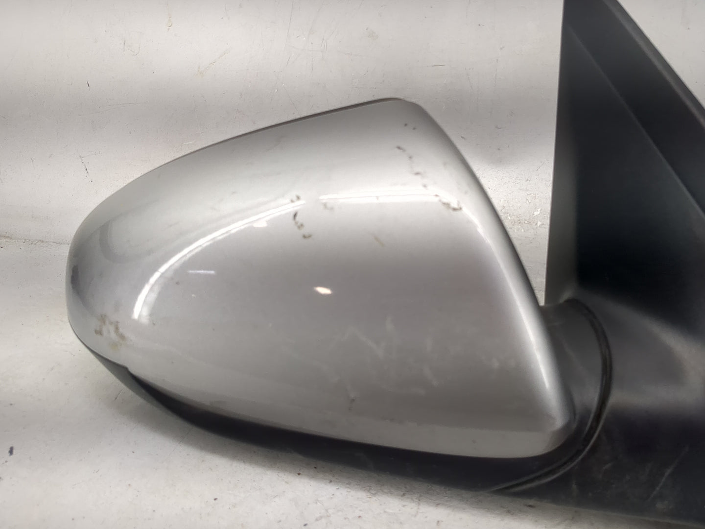 2017-2020 Hyundai Elantra Passenger Side View Mirror - Right Door Mirror OEM Used - Oemusedautoparts1.com