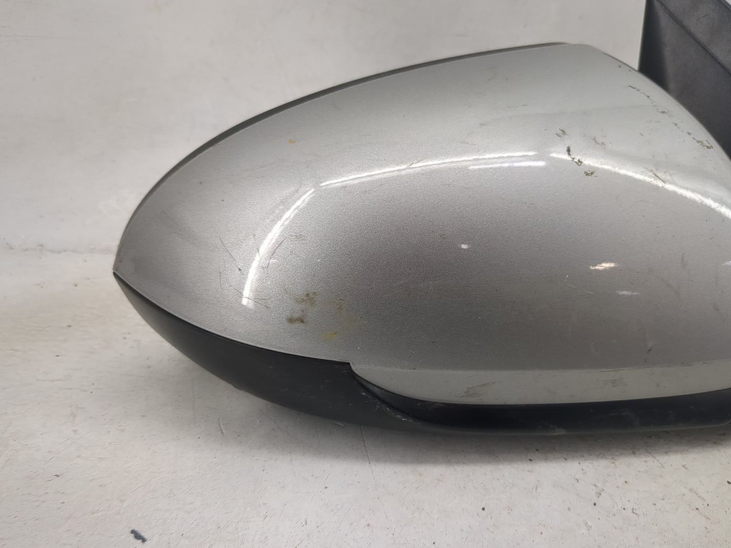 2017-2020 Hyundai Elantra Passenger Side View Mirror - Right Door Mirror OEM Used - Oemusedautoparts1.com