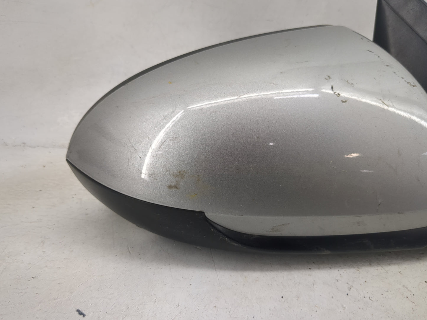 2017-2020 Hyundai Elantra Passenger Side View Mirror - Right Door Mirror OEM Used - Oemusedautoparts1.com