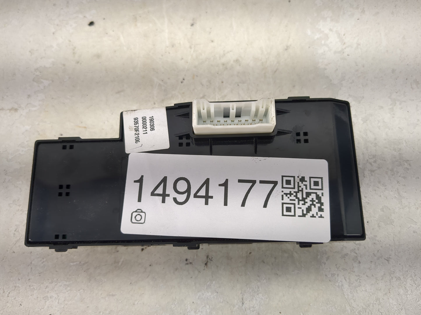 2017-2020 Hyundai Elantra Master Power Window Switch Replacement Driver Side Left P/N:93570F2100 Fits Fits 2017 2018 2019 20