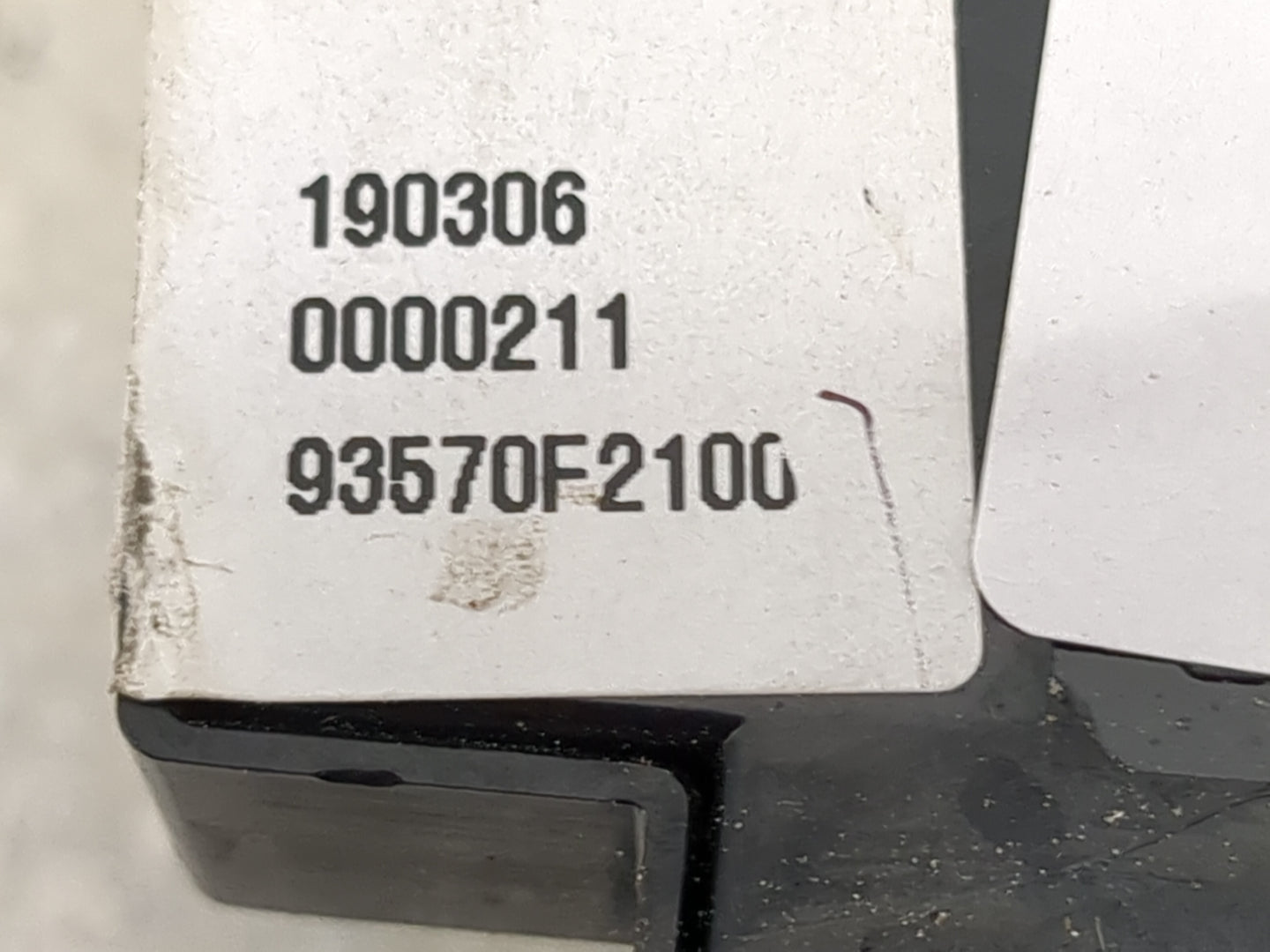 2017-2020 Hyundai Elantra Master Power Window Switch Replacement Driver Side Left P/N:93570F2100 Fits Fits 2017 2018 2019 20