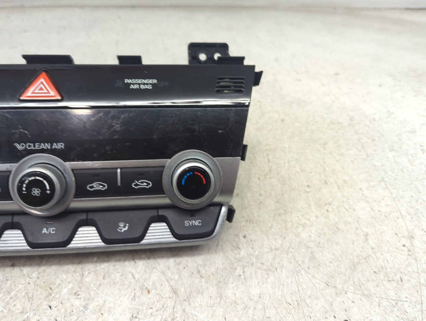 2019-2020 Hyundai Elantra Climate Control Module Temperature AC/Heater Replacement P/N:97250-F3DA0 Fits Fits 2019 2020 OEM U
