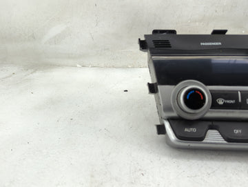 2019-2020 Hyundai Elantra Climate Control Module Temperature AC/Heater Replacement P/N:97250-F3DA0 97250-F3DA0 SSH Fits OEM Used Auto Parts