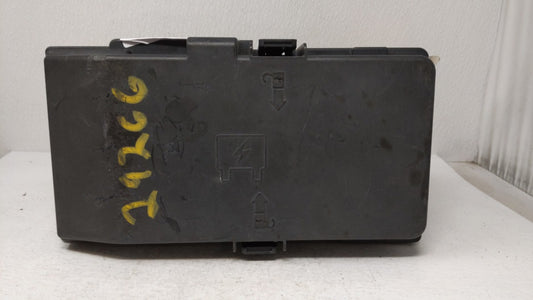 2019-2020 Hyundai Elantra Fusebox Fuse Box Panel Relay Module P/N:91260 F2250 Fits Fits 2019 2020 OEM Used Auto Parts - Oemu