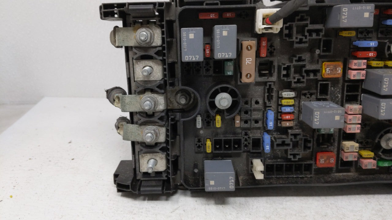 2019-2020 Hyundai Elantra Fusebox Fuse Box Panel Relay Module P/N:91260 F2250 Fits Fits 2019 2020 OEM Used Auto Parts - Oemu