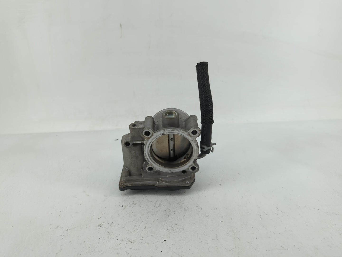 2011-2020 Hyundai Elantra Throttle Body P/N:35100-2E000 1302150124 Fits OEM Used Auto Parts - Oemusedautoparts1.com