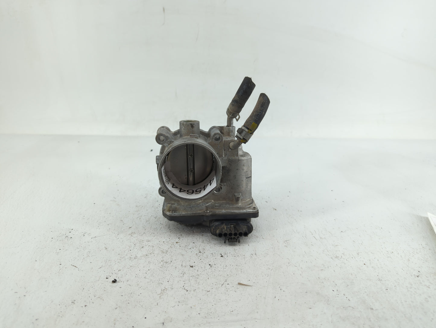2011-2020 Hyundai Elantra Throttle Body P/N:35100-2E000 35100-2E710 Fits OEM Used Auto Parts - Oemusedautoparts1.com