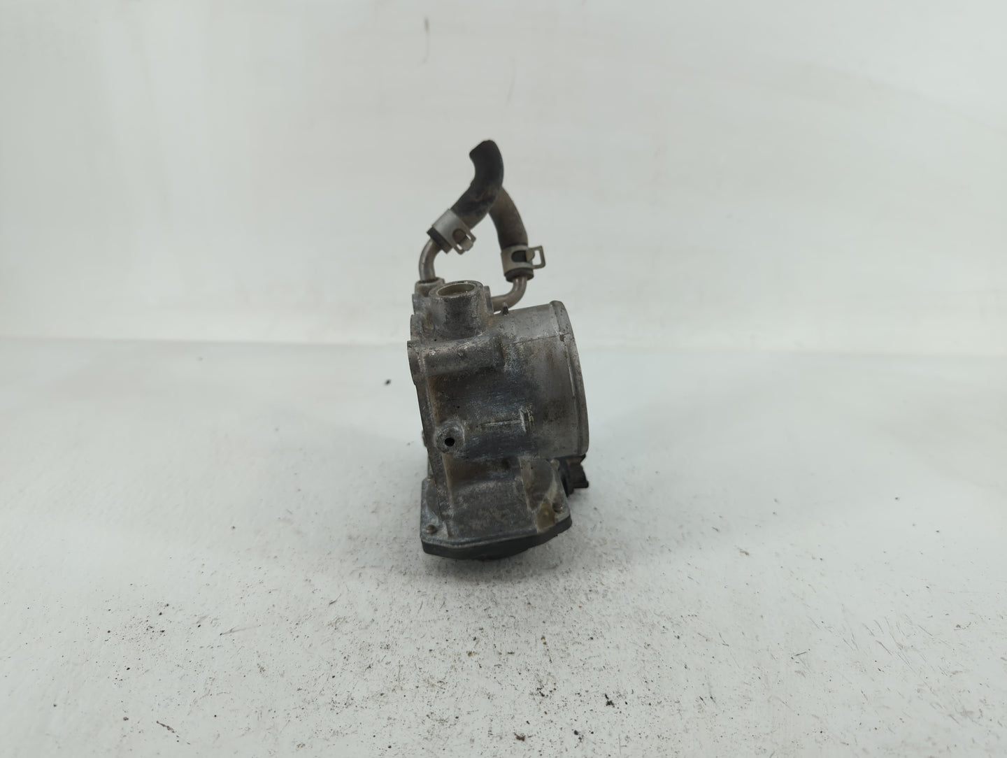 2011-2020 Hyundai Elantra Throttle Body P/N:35100-2E000 35100-2E710 Fits OEM Used Auto Parts - Oemusedautoparts1.com