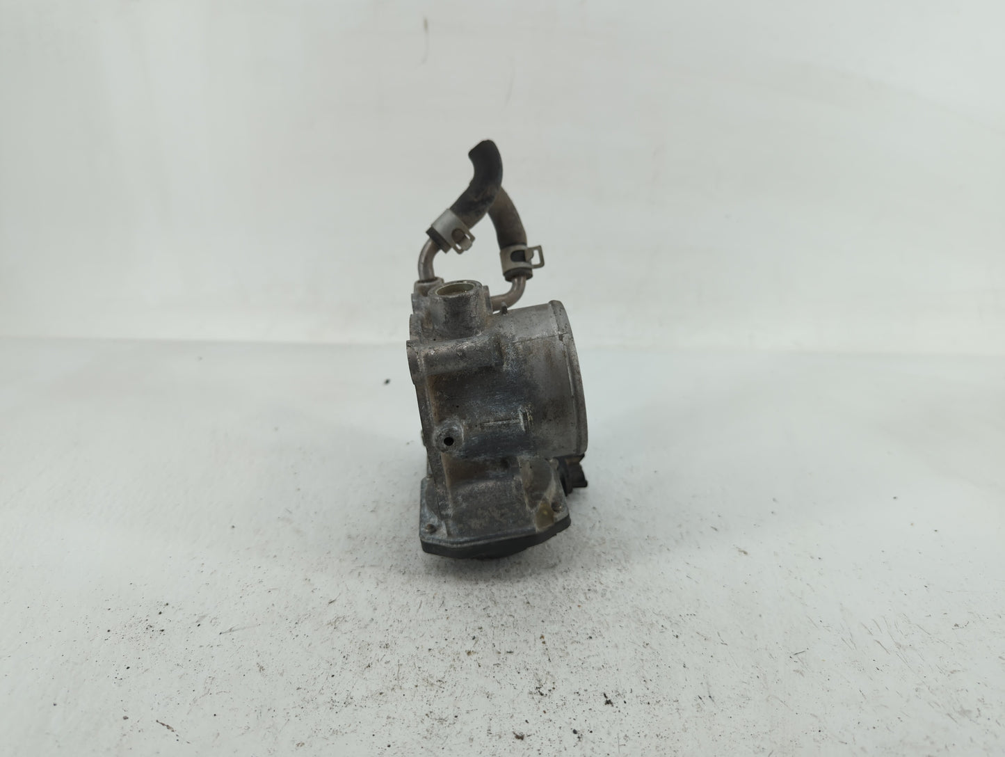 2011-2020 Hyundai Elantra Throttle Body P/N:35100-2E000 35100-2E710 Fits OEM Used Auto Parts - Oemusedautoparts1.com