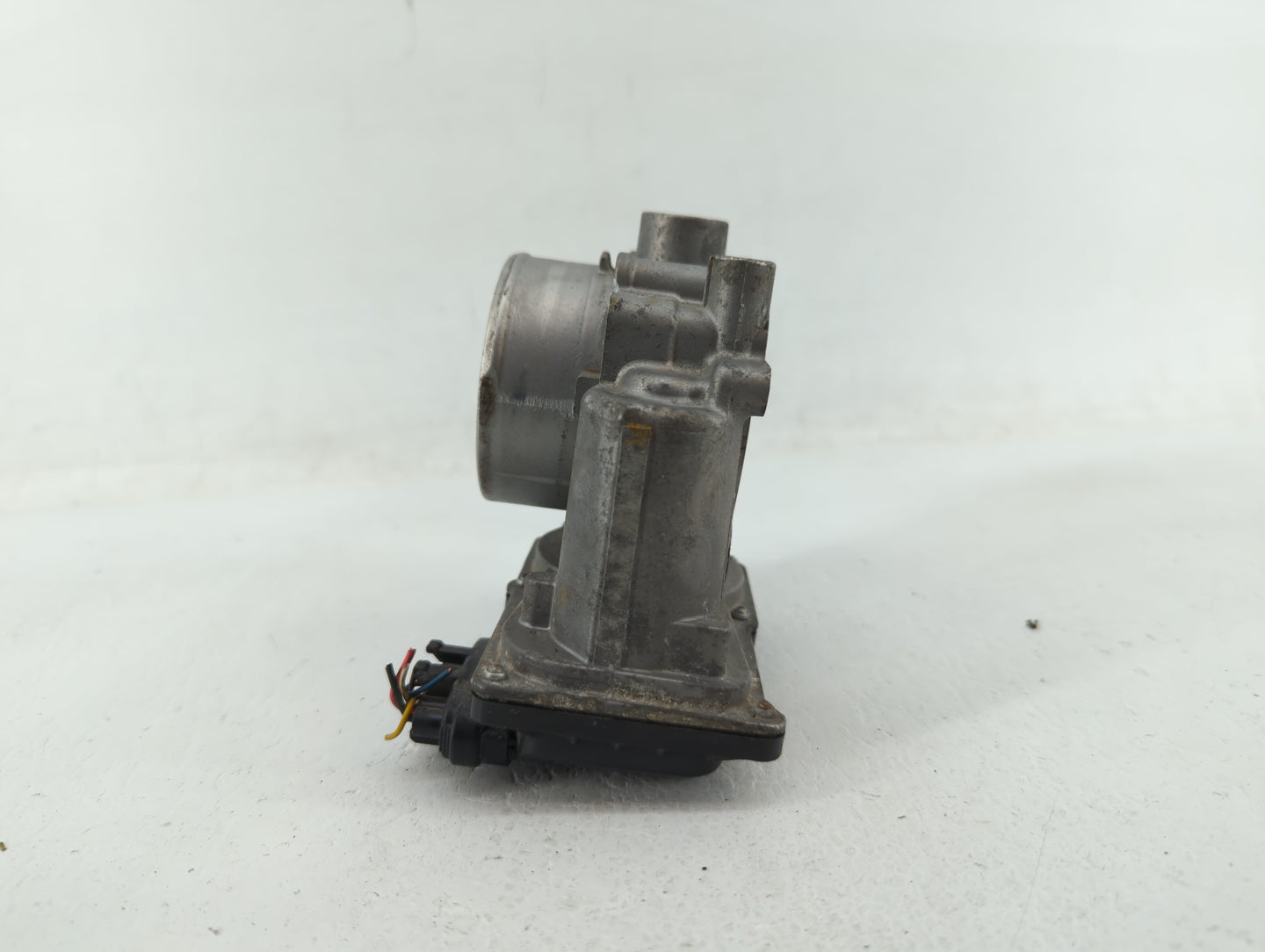 2011-2020 Hyundai Elantra Throttle Body P/N:35100-2E000 35100-2E710 Fits OEM Used Auto Parts - Oemusedautoparts1.com
