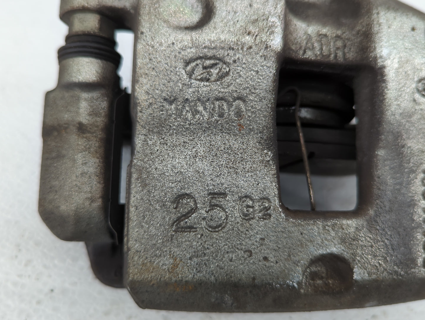 2017-2020 Hyundai Elantra Front Passenger Right Brake Caliper 454664 - Oemusedautoparts1.com