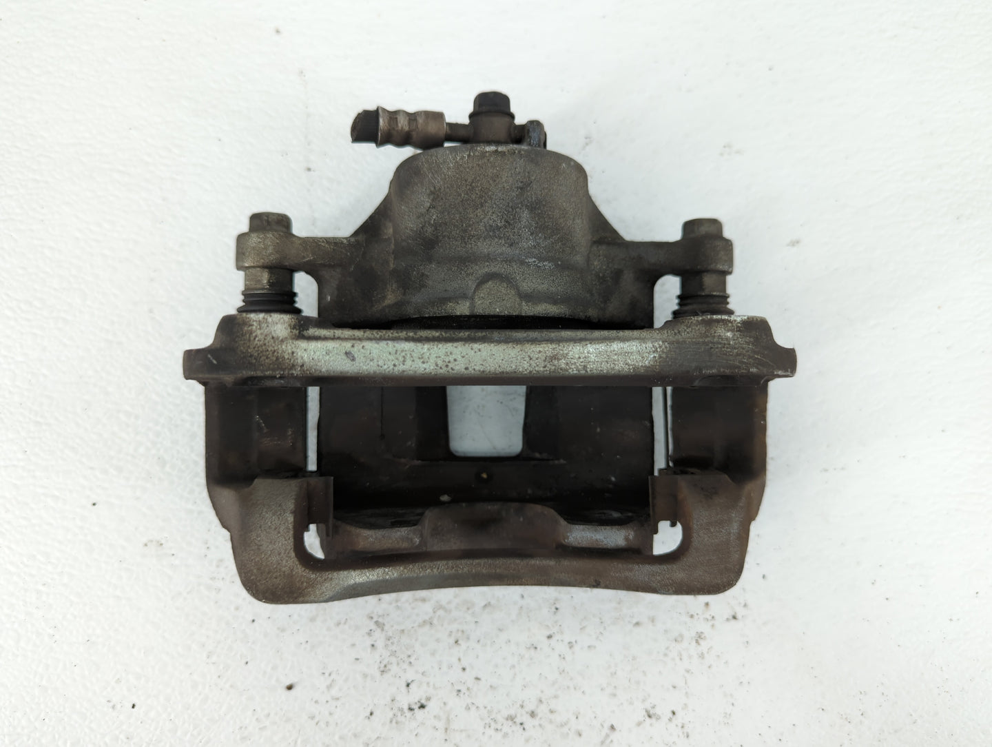 2017-2020 Hyundai Elantra Front Driver Left Brake Caliper - Oemusedautoparts1.com