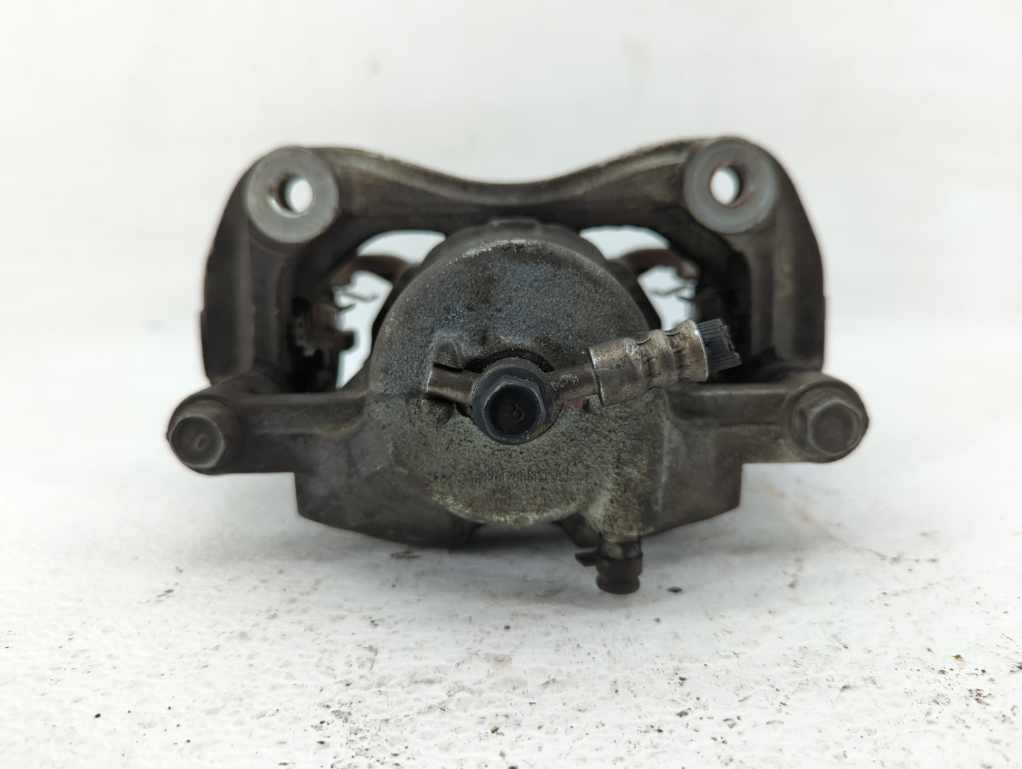 2017-2020 Hyundai Elantra Front Driver Left Brake Caliper - Oemusedautoparts1.com
