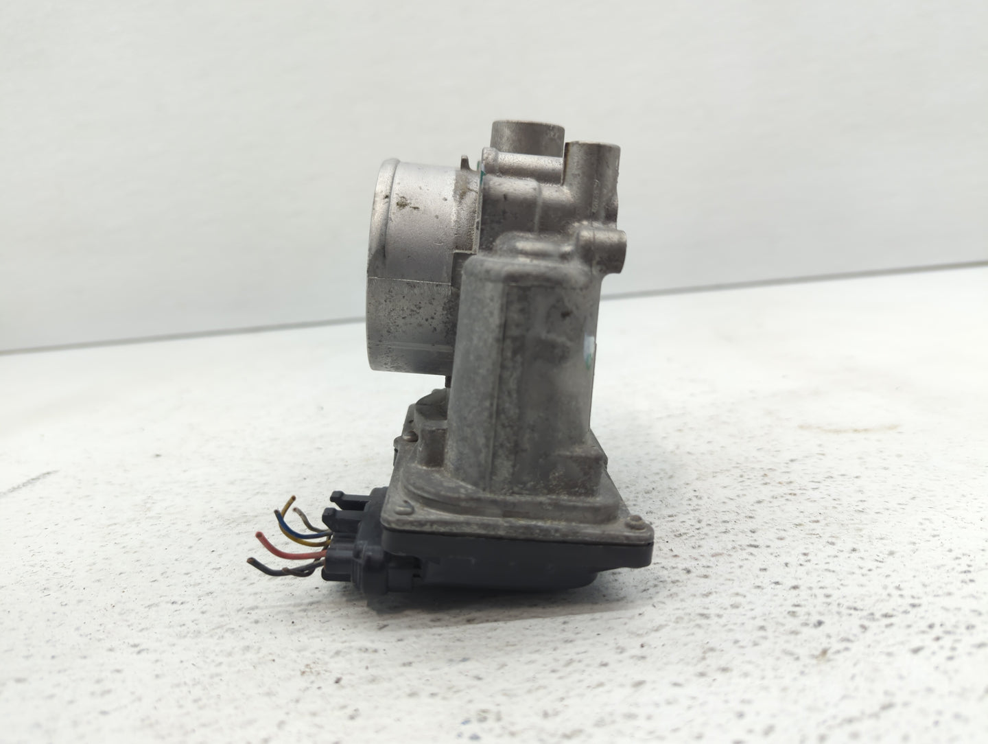 2011-2020 Hyundai Elantra Throttle Body P/N:35100-2E710 35100-2E000 Fits OEM Used Auto Parts - Oemusedautoparts1.com