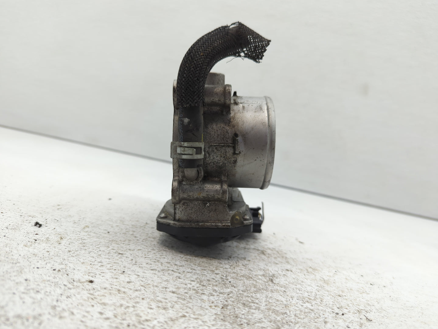 2011-2020 Hyundai Elantra Throttle Body P/N:35100-0E710 Fits Fits 2011 2012 2013 2014 2015 2016 2017 2018 2019 2020 2021 OEM