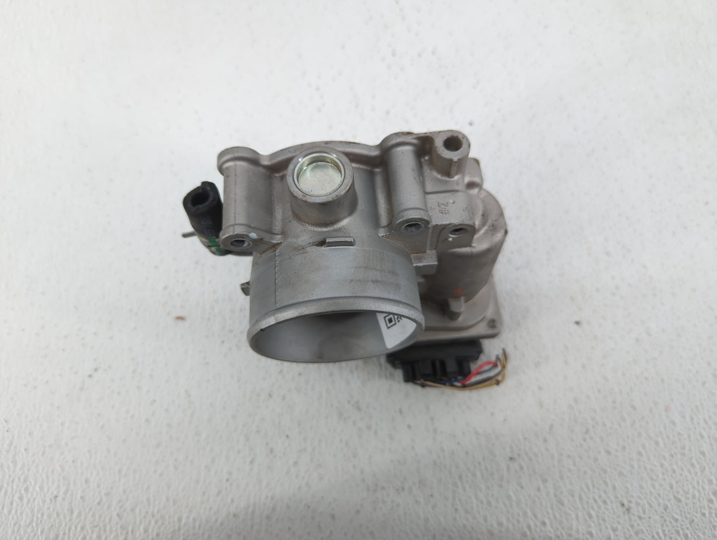 2011-2020 Hyundai Elantra Throttle Body P/N:35100-2E710 Fits Fits 2011 2012 2013 2014 2015 2016 2017 2018 2019 2020 2021 OEM