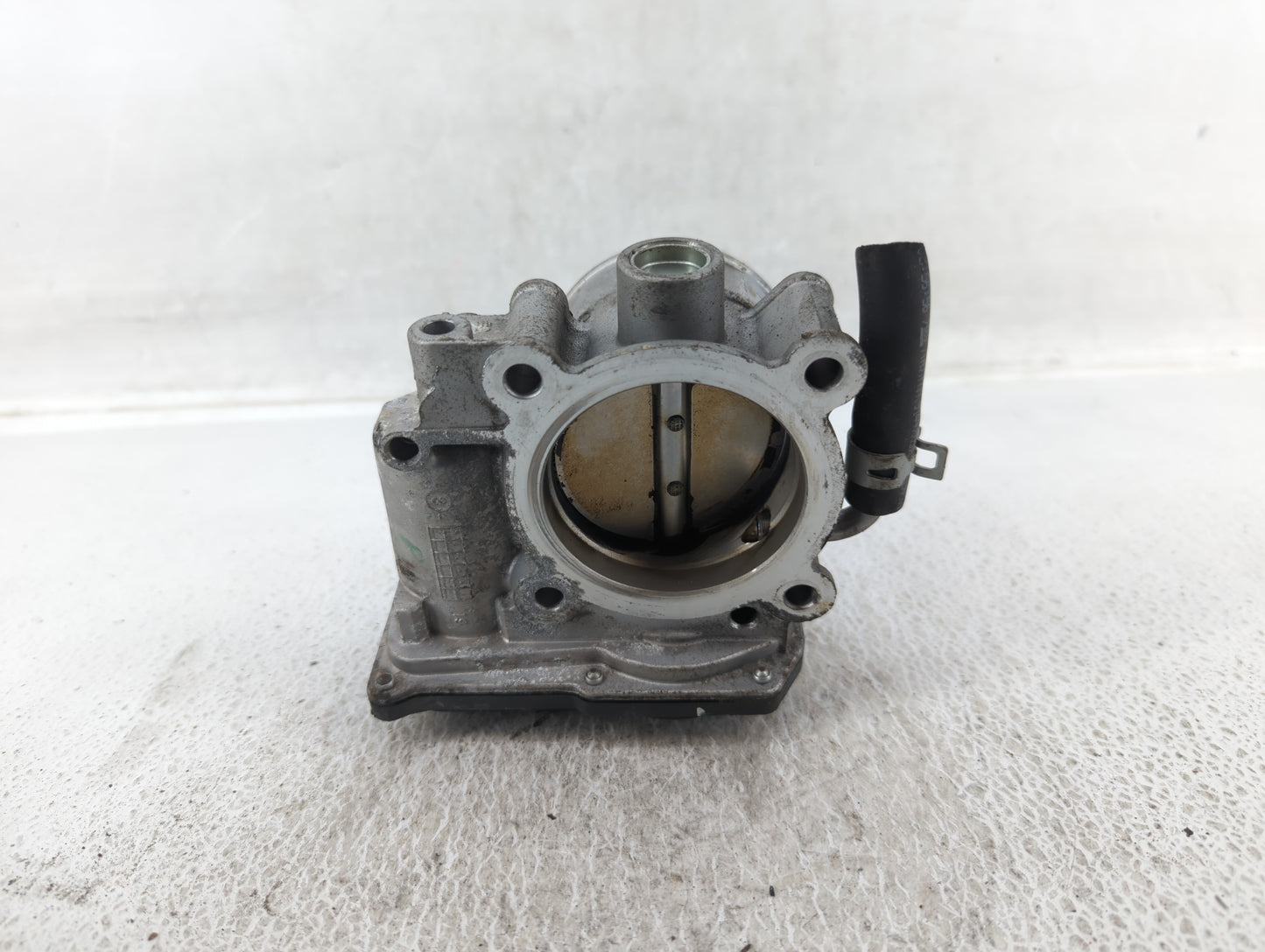 2011-2020 Hyundai Elantra Throttle Body P/N:35100-2E710 35100-2E000 Fits OEM Used Auto Parts - Oemusedautoparts1.com