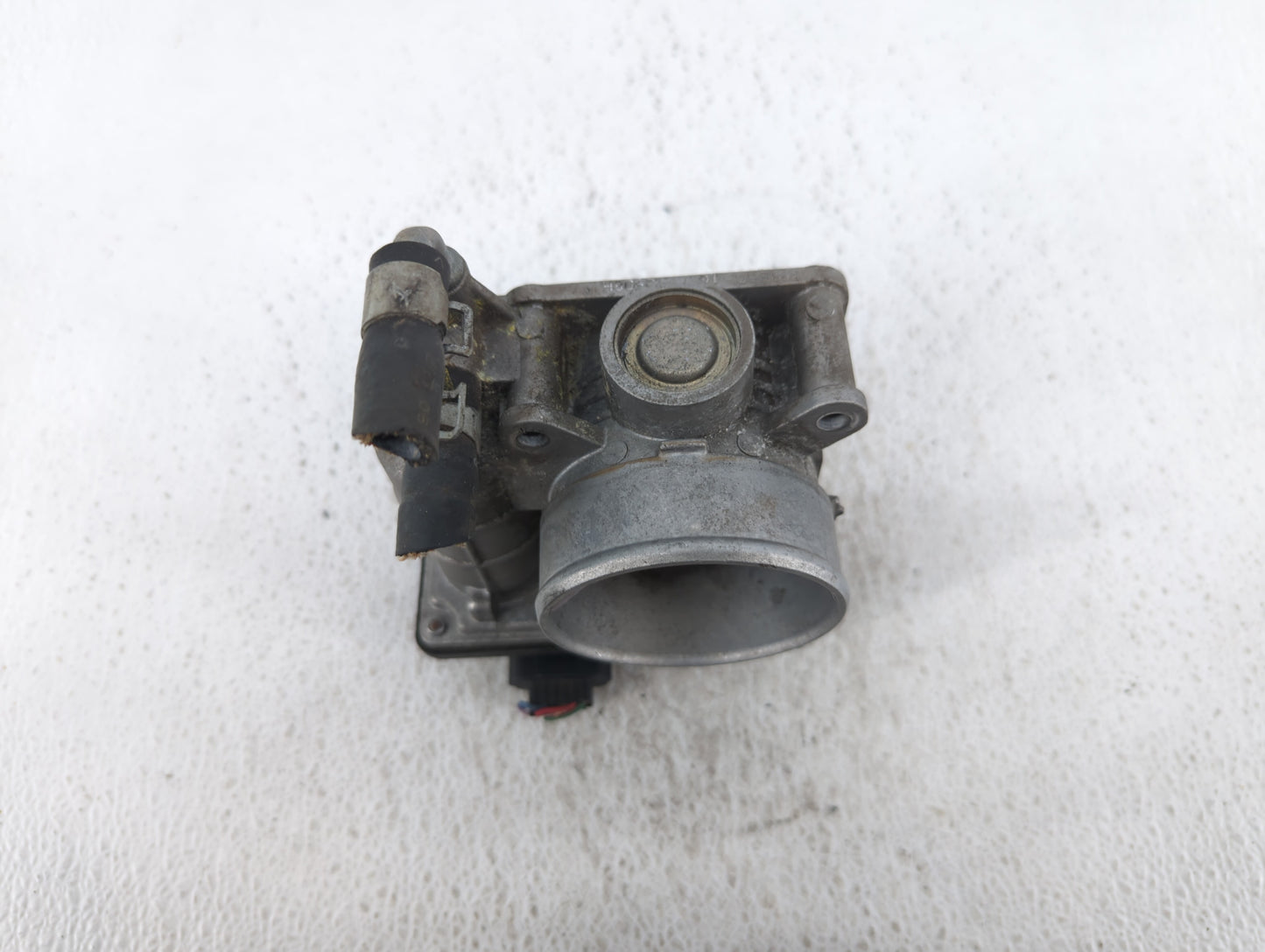 2011-2020 Hyundai Elantra Throttle Body P/N:RME60-16 Fits Fits 2011 2012 2013 2014 2015 2016 2017 2018 2019 2020 2021 OEM Us