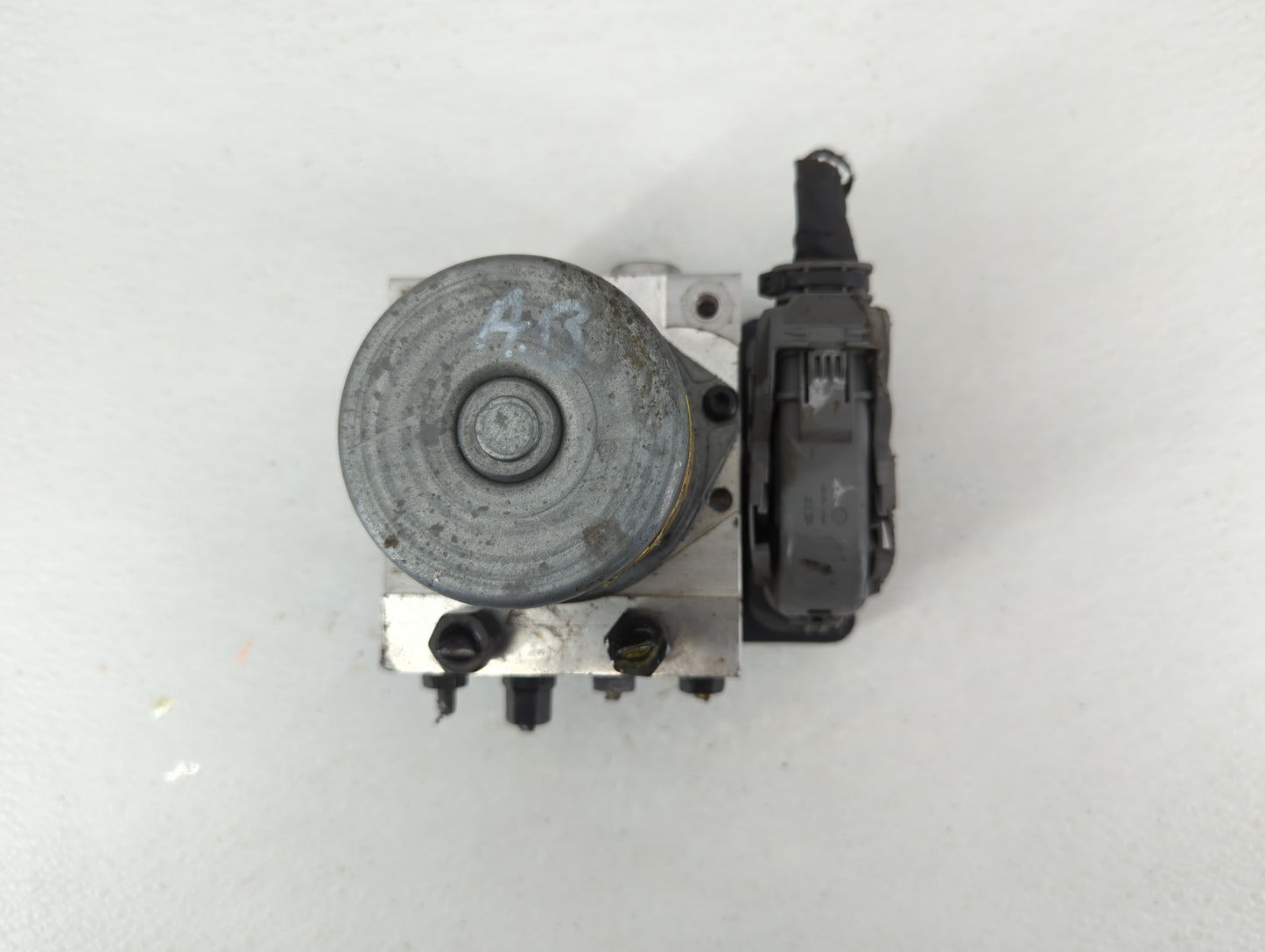 2019-2020 Hyundai Elantra ABS Pump Control Module Replacement P/N:58900-F2620 Fits Fits 2019 2020 OEM Used Auto Parts - Oemu