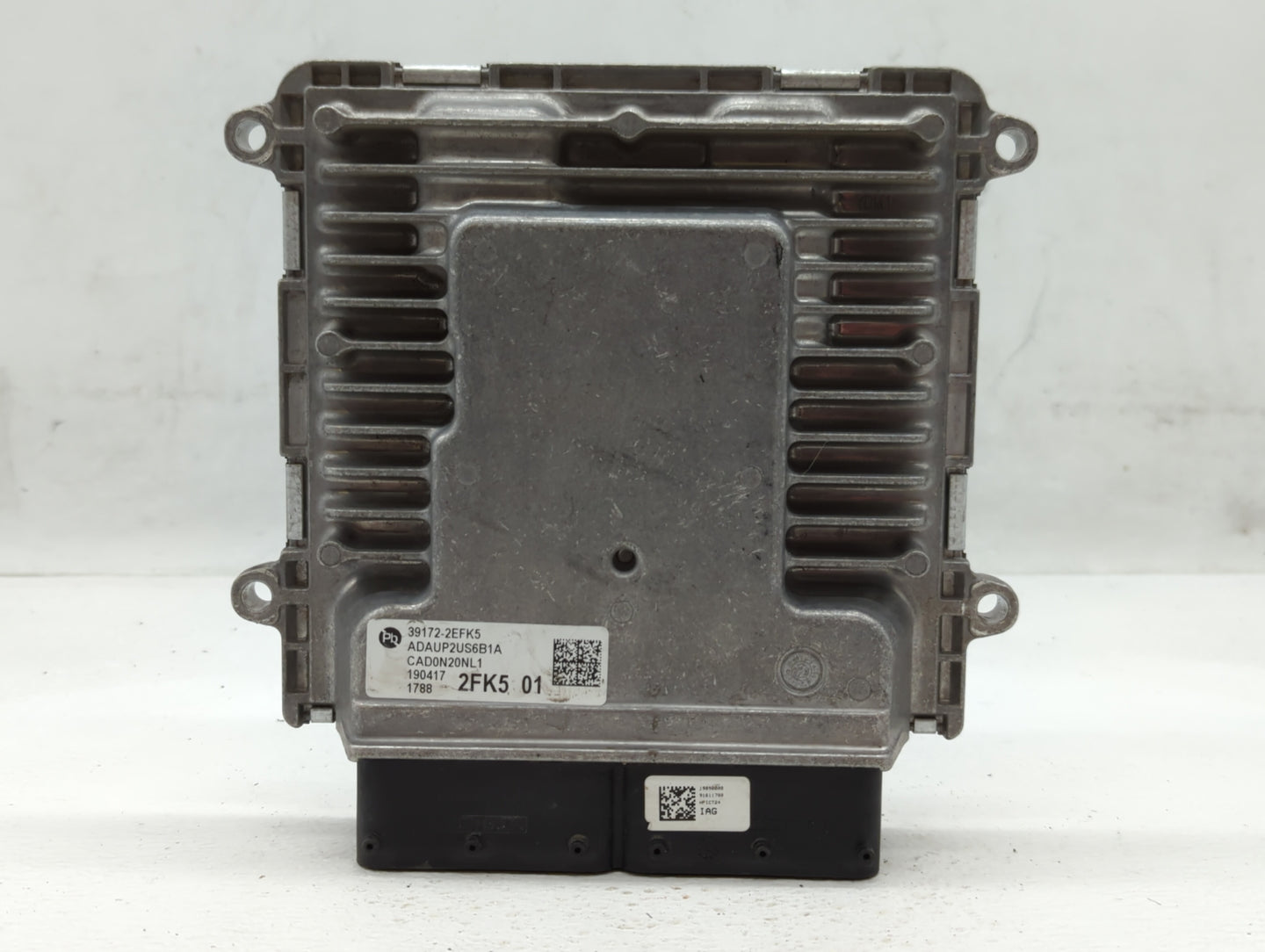 2019-2020 Hyundai Elantra PCM Engine Control Computer ECU ECM PCU OEM P/N:39172-2EFK5 Fits Fits 2019 2020 OEM Used Auto Part