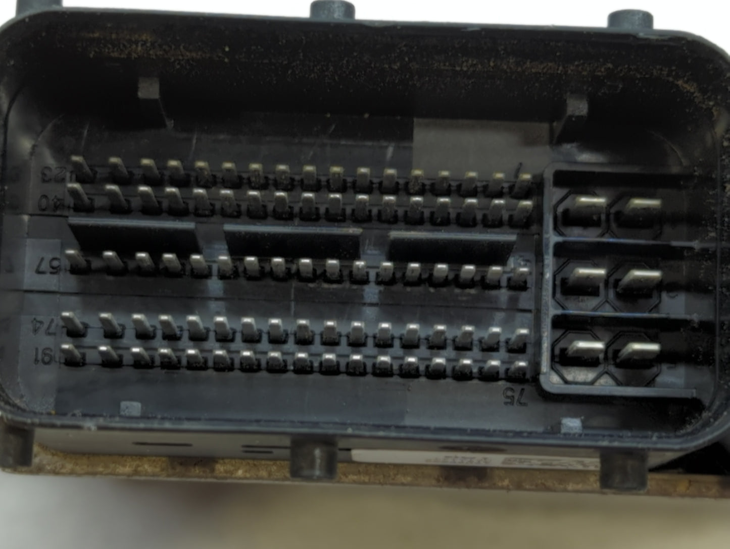 2019-2020 Hyundai Elantra PCM Engine Control Computer ECU ECM PCU OEM P/N:39172-2EFK5 Fits Fits 2019 2020 OEM Used Auto Part
