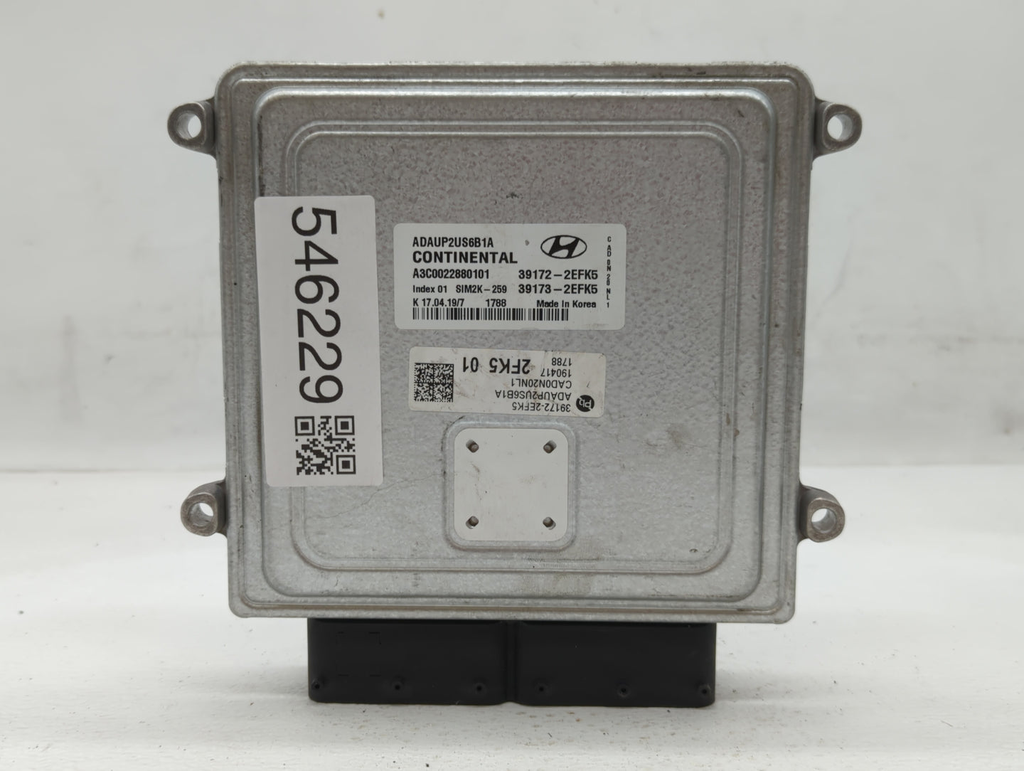 2019-2020 Hyundai Elantra PCM Engine Control Computer ECU ECM PCU OEM P/N:39172-2EFK5 Fits Fits 2019 2020 OEM Used Auto Part