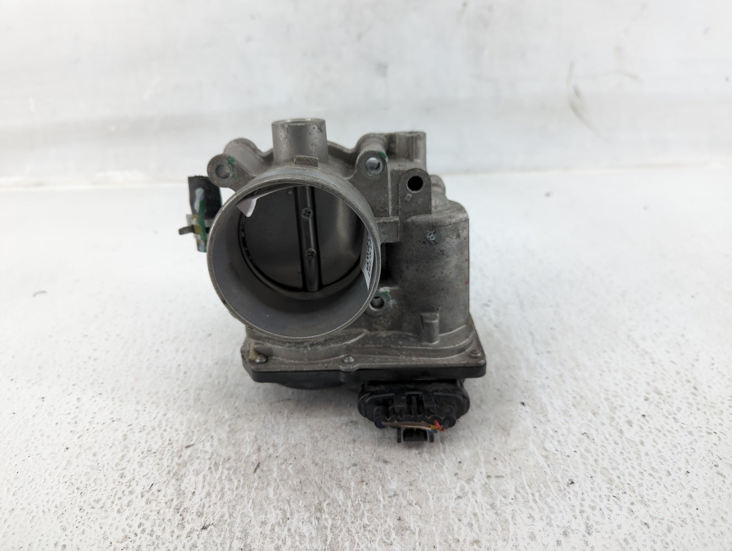2011-2020 Hyundai Elantra Throttle Body P/N:35100-2E710 Fits Fits 2011 2012 2013 2014 2015 2016 2017 2018 2019 2020 2021 OEM