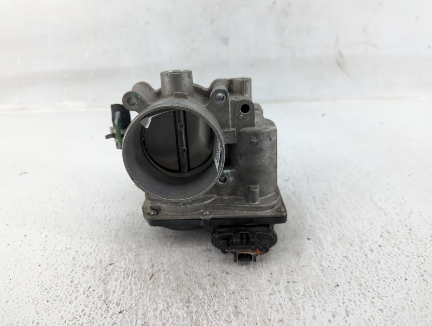 2011-2020 Hyundai Elantra Throttle Body P/N:35100-2E710 Fits Fits 2011 2012 2013 2014 2015 2016 2017 2018 2019 2020 2021 OEM