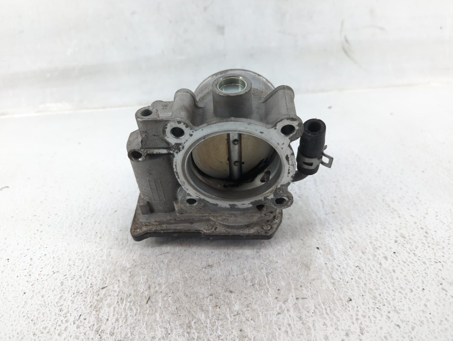 2011-2020 Hyundai Elantra Throttle Body P/N:35100-2E710 Fits Fits 2011 2012 2013 2014 2015 2016 2017 2018 2019 2020 2021 OEM