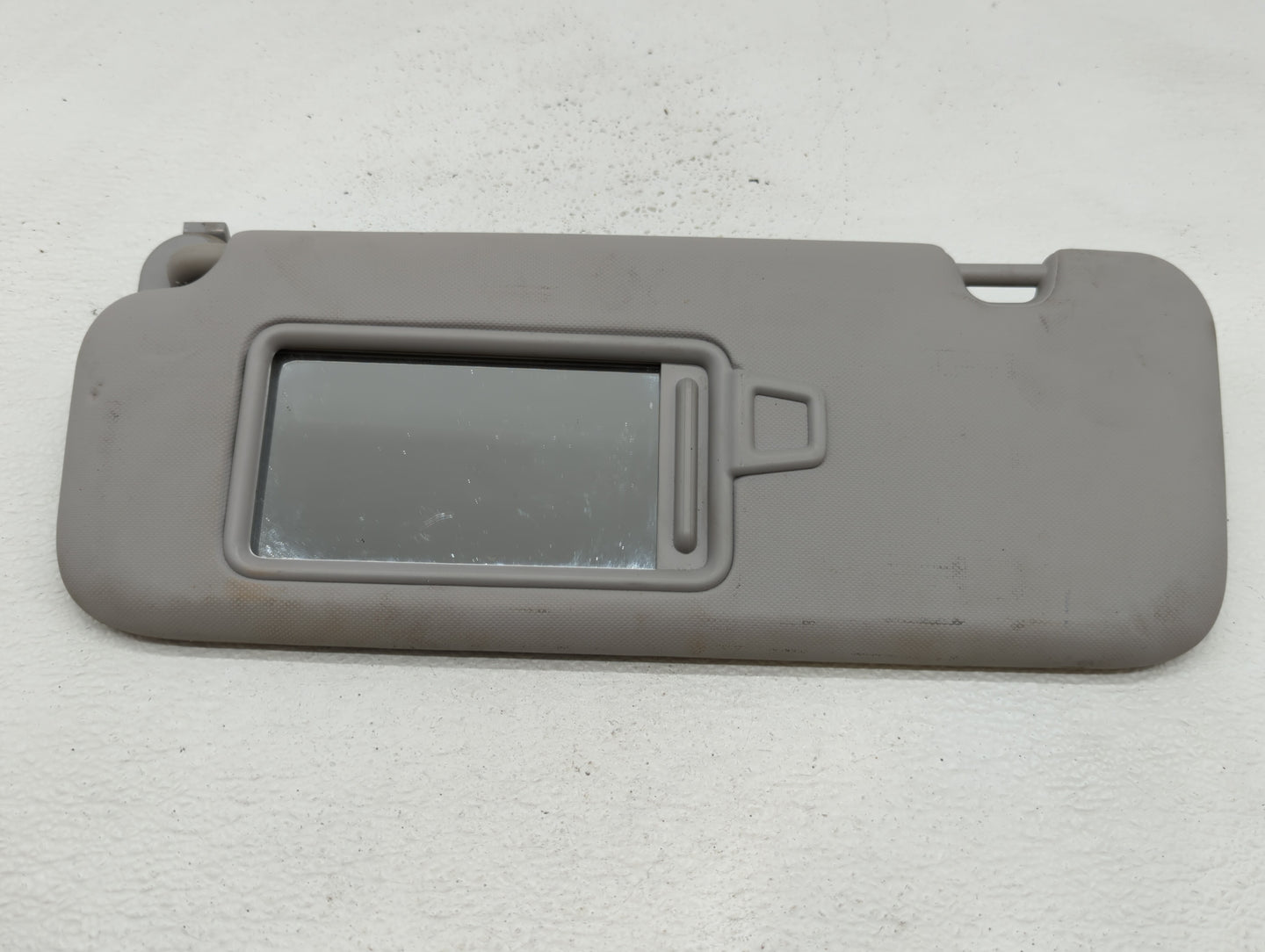 2017-2020 Hyundai Elantra Sun Visor Shade Replacement Passenger Right Mirror Fits Fits 2017 2018 2019 2020 OEM Used Auto Par