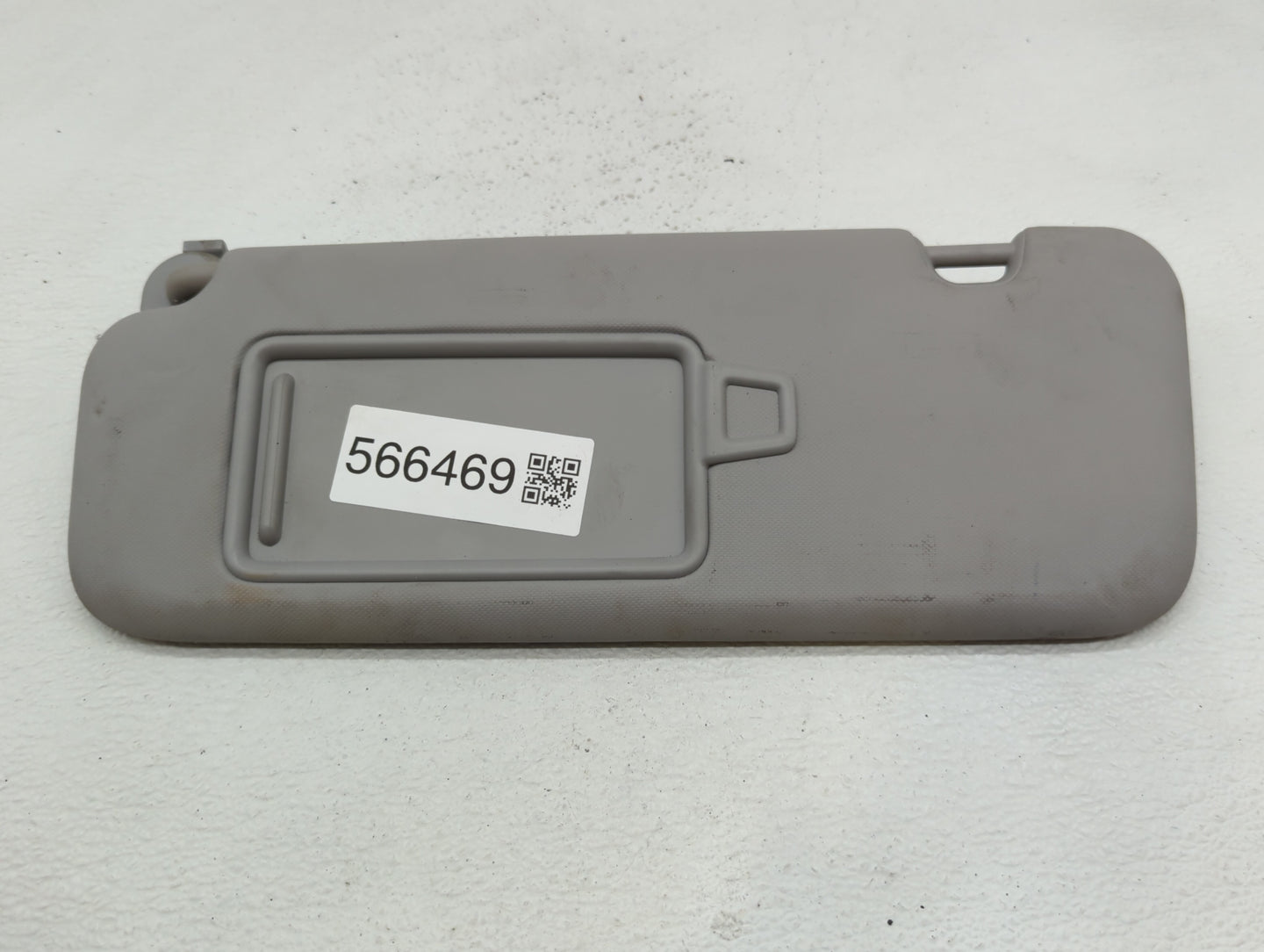 2017-2020 Hyundai Elantra Sun Visor Shade Replacement Passenger Right Mirror Fits Fits 2017 2018 2019 2020 OEM Used Auto Par