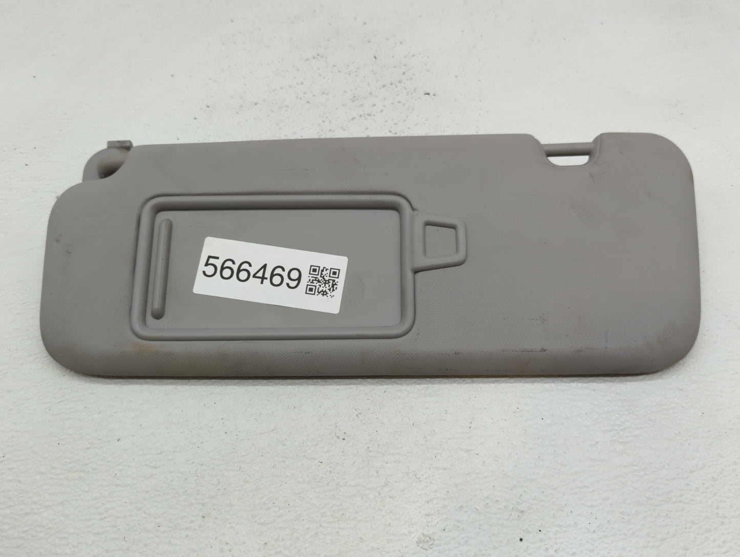 2017-2020 Hyundai Elantra Sun Visor Shade Replacement Passenger Right Mirror Fits Fits 2017 2018 2019 2020 OEM Used Auto Par