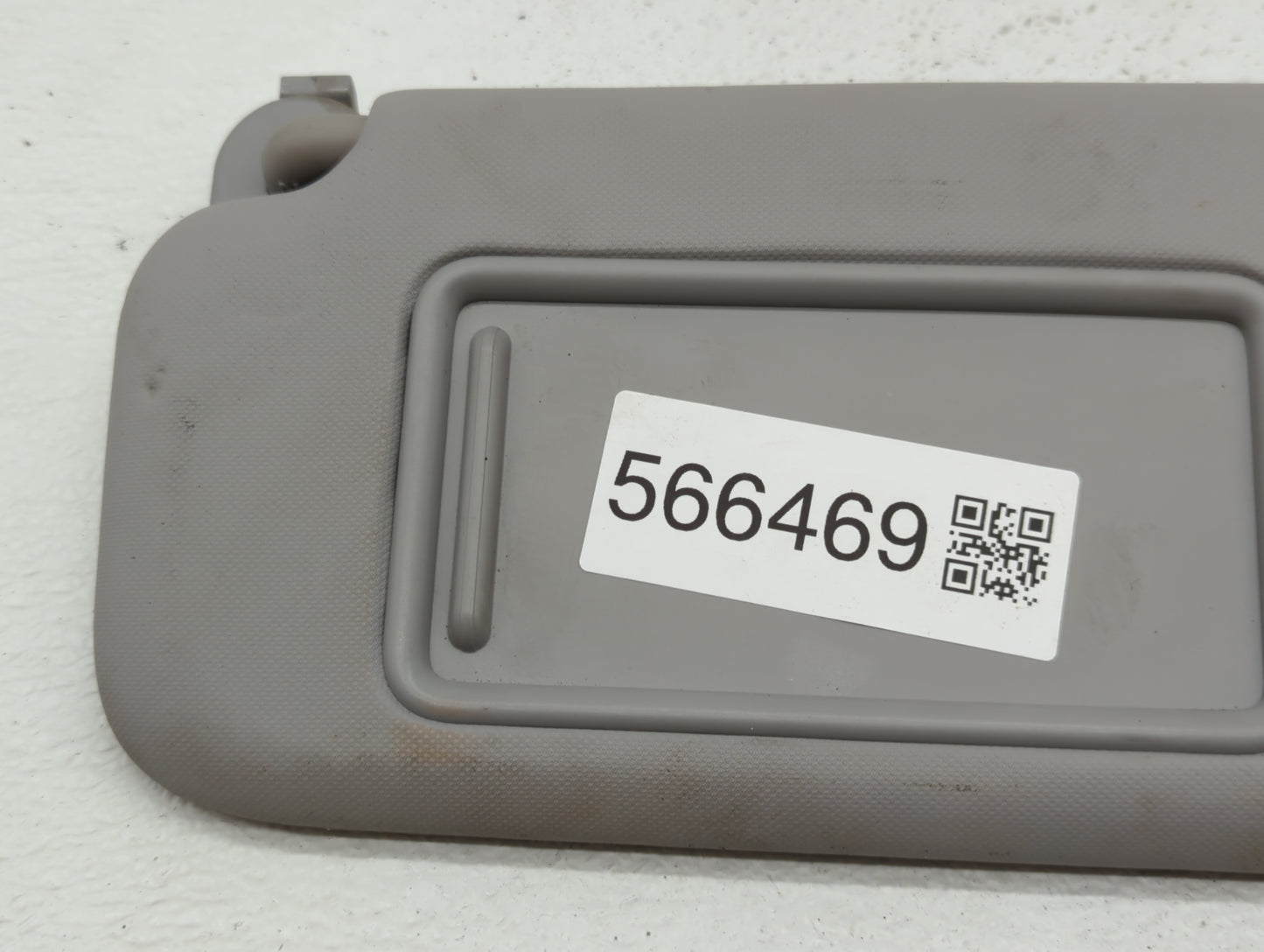 2017-2020 Hyundai Elantra Sun Visor Shade Replacement Passenger Right Mirror Fits Fits 2017 2018 2019 2020 OEM Used Auto Par