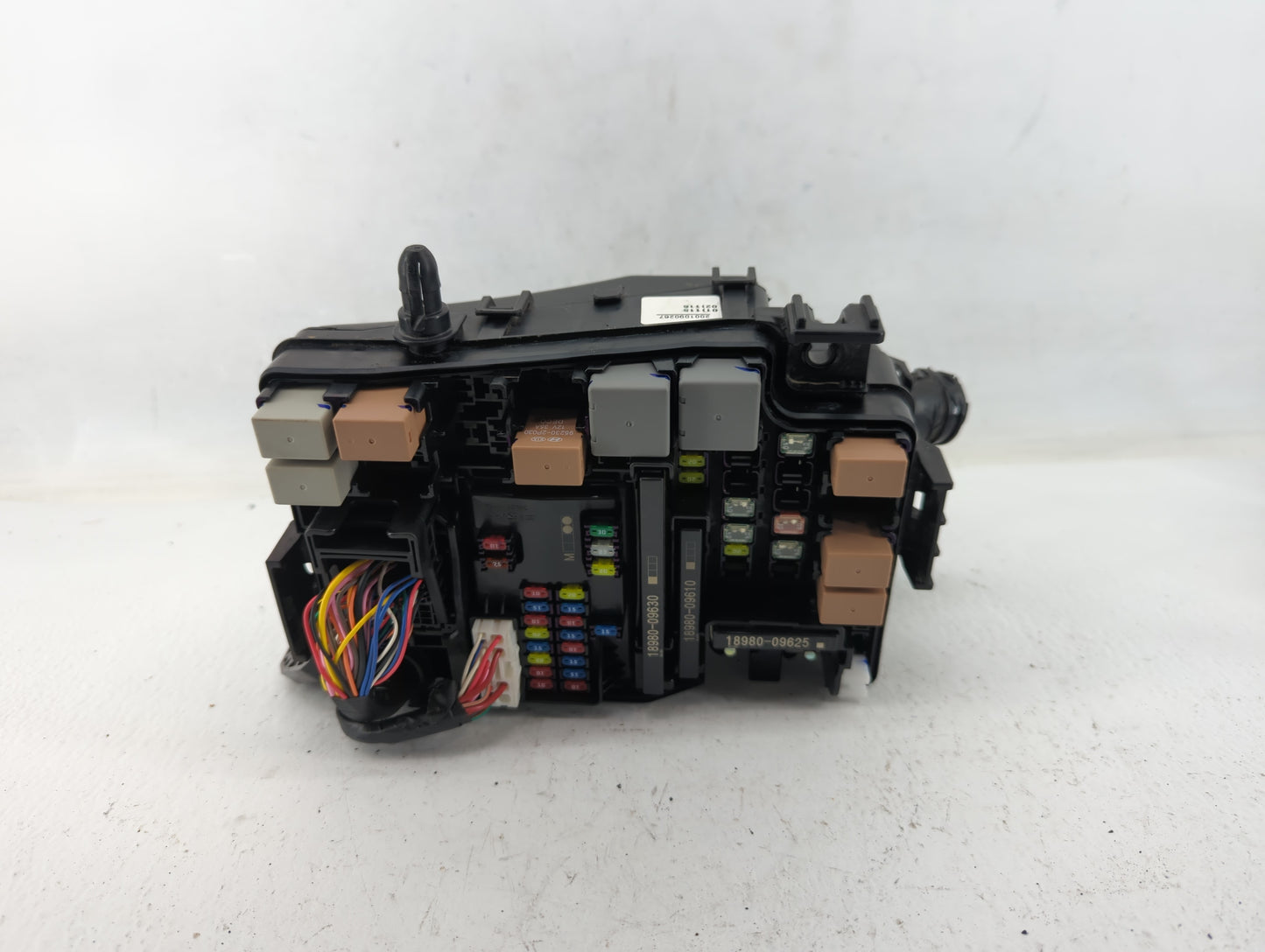2019-2020 Hyundai Elantra Fusebox Fuse Box Panel Relay Module P/N:91210F3240AA Fits Fits 2019 2020 OEM Used Auto Parts - Oem