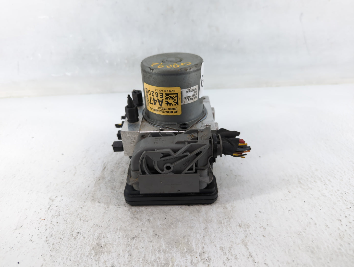 2019-2020 Hyundai Elantra ABS Pump Control Module Replacement P/N:58900-F2620 Fits Fits 2019 2020 OEM Used Auto Parts - Oemu