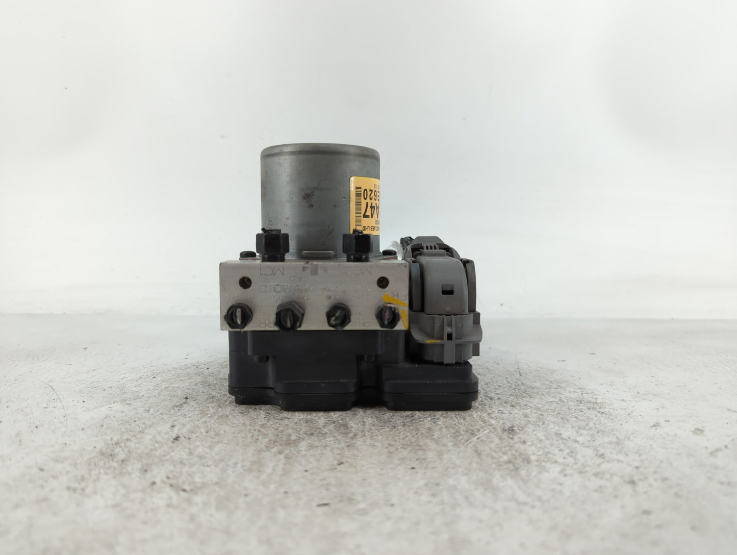 2018-2020 Hyundai Elantra ABS Pump Control Module Replacement P/N:58910-F2620 F2589 22900 Fits Fits 2018 2019 2020 OEM Used 