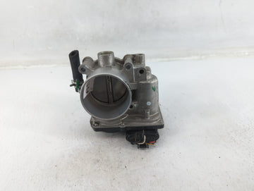 2011-2020 Hyundai Elantra Throttle Body P/N:35100-2E710 Fits Fits 2011 2012 2013 2014 2015 2016 2017 2018 2019 2020 2021 OEM
