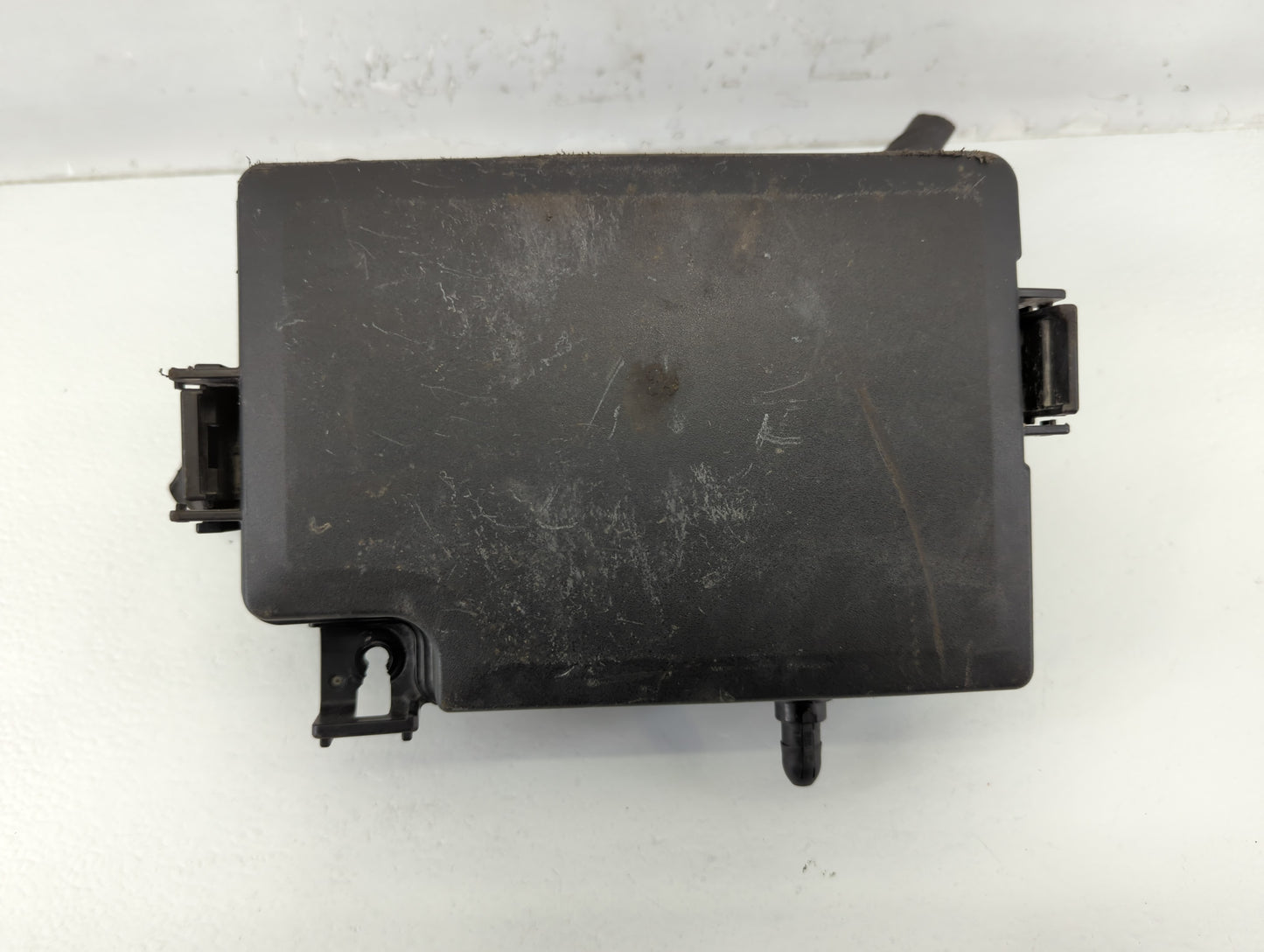2019-2020 Hyundai Elantra Fusebox Fuse Box Panel Relay Module P/N:91210F3240AA Fits Fits 2019 2020 OEM Used Auto Parts - Oem