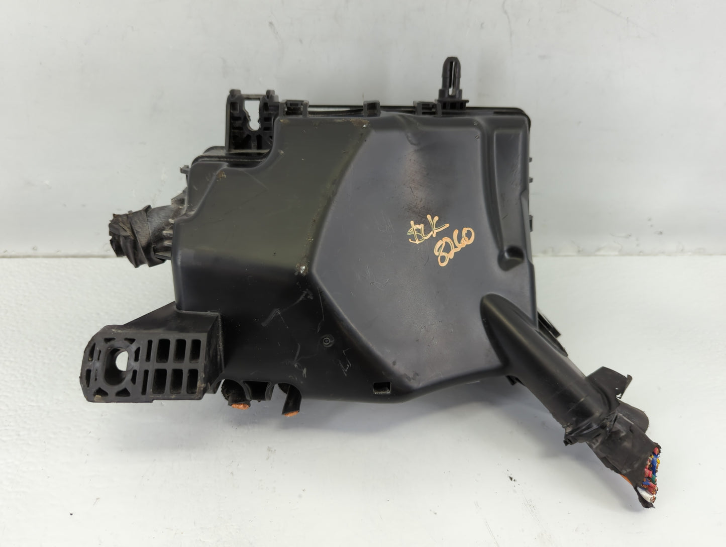 2019-2020 Hyundai Elantra Fusebox Fuse Box Panel Relay Module P/N:91210F3240AA Fits Fits 2019 2020 OEM Used Auto Parts - Oem