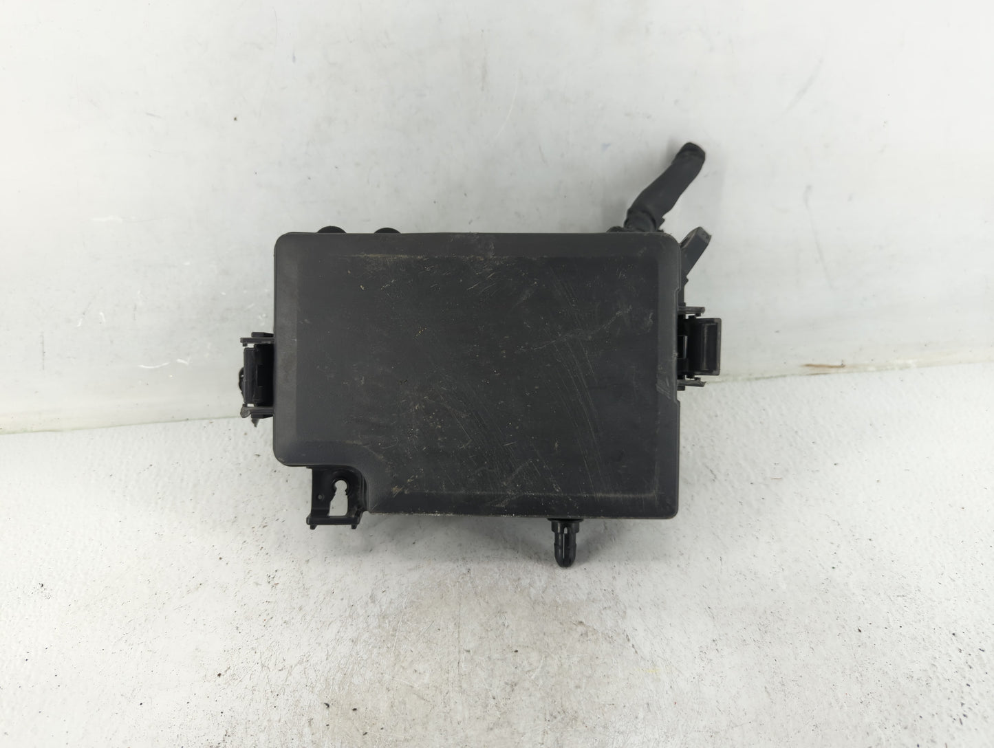 2019-2020 Hyundai Elantra Fusebox Fuse Box Panel Relay Module P/N:91210F3240AA Fits Fits 2019 2020 OEM Used Auto Parts - Oem