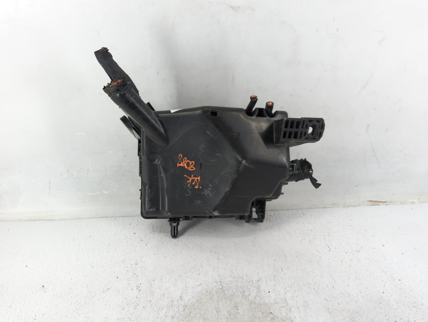 2019-2020 Hyundai Elantra Fusebox Fuse Box Panel Relay Module P/N:91210F3240AA Fits Fits 2019 2020 OEM Used Auto Parts - Oem