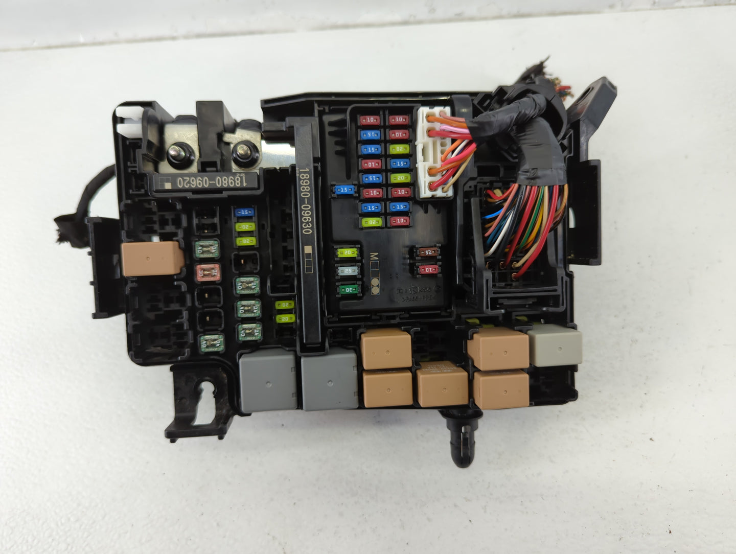 2019-2020 Hyundai Elantra Fusebox Fuse Box Panel Relay Module P/N:91260-F2030AA Fits Fits 2019 2020 OEM Used Auto Parts - Oe